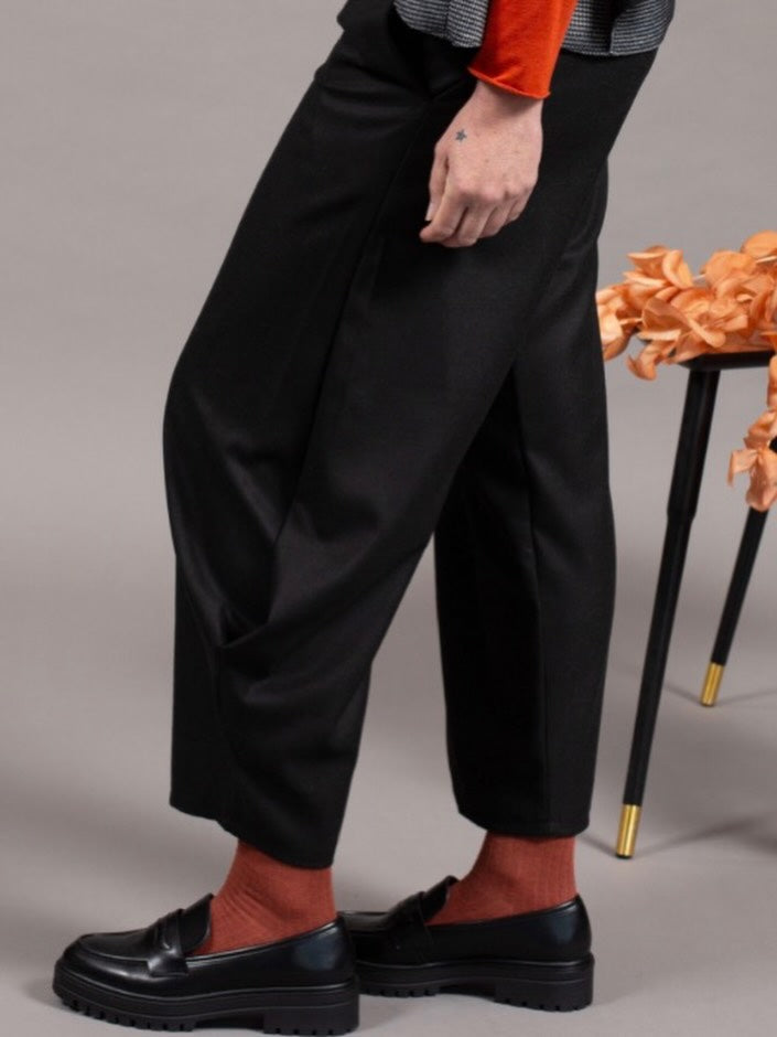 Perché i pantaloni sono il nostro capo preferito